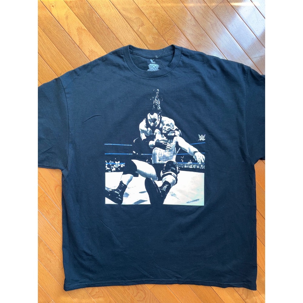 WWE Undertaker vs Stone Cold Steve Austin Graphic T-Shirt Mens Black Wrestling - Picture 3 of 3